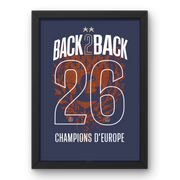 Affiche encadrée Maillot PSG Back 2 Back 2026 avec deux étoiles et mention Champions d’Europe